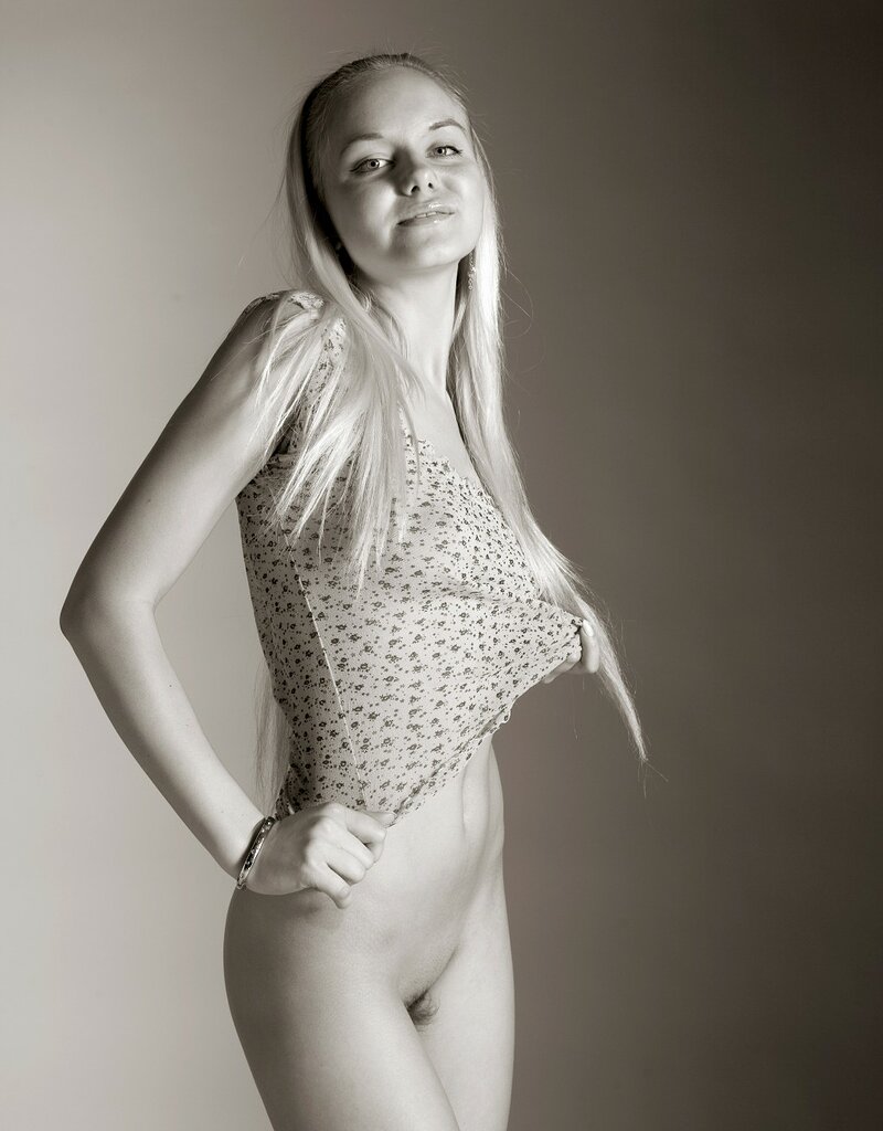Нина, 48